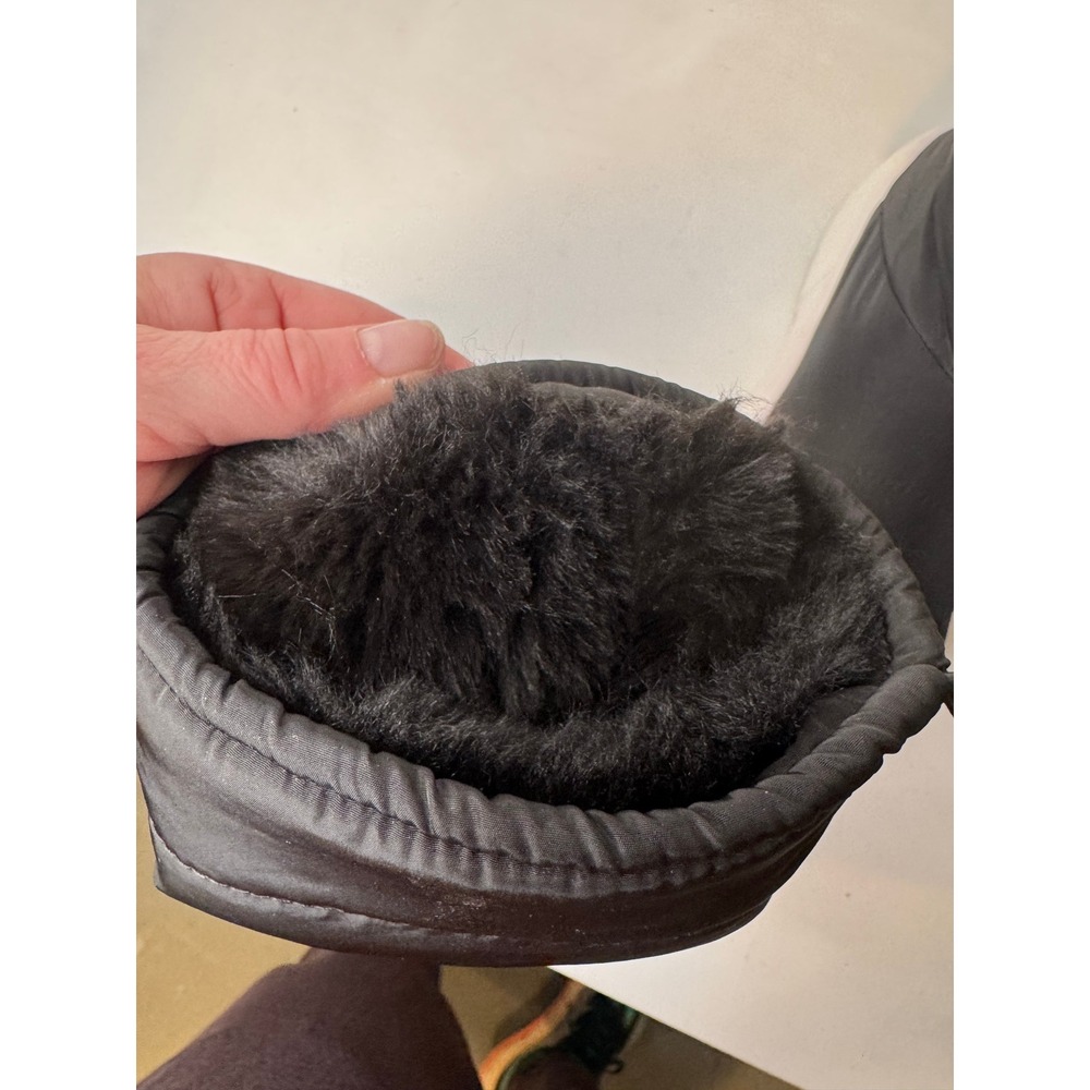 J Slides | Black Quilted Puffer Winter Snow Platform Boots, Faux Fur Lined 7.5 - Picture 5 of 8